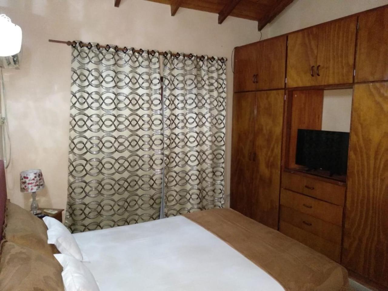 Lo De Chawi Villa Puerto Iguazu Bagian luar foto